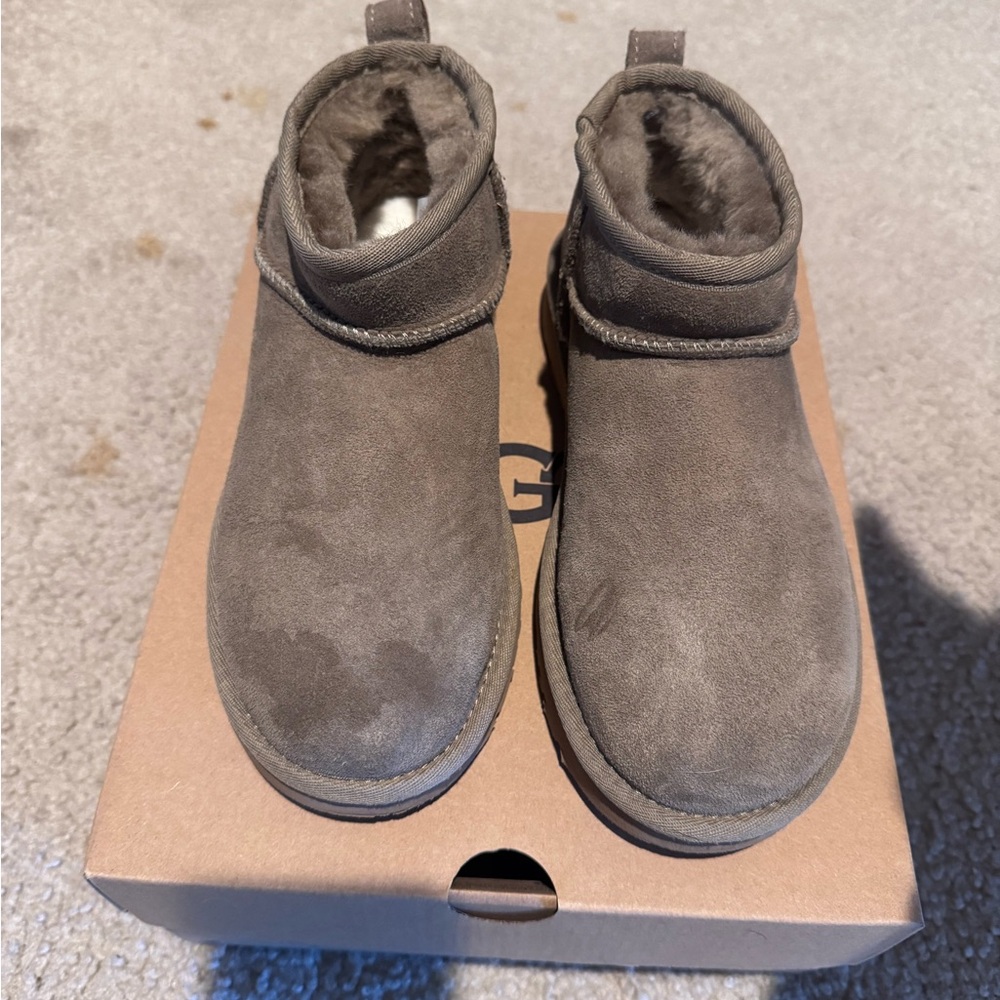 UGG ultra mini - only worn around the house